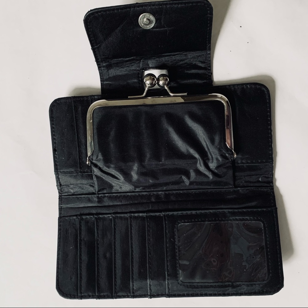 Black and silver Wallet - Picture 3 of 8